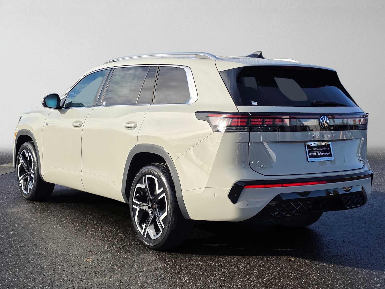2027 Volkswagen Atlas 2.0T SEL