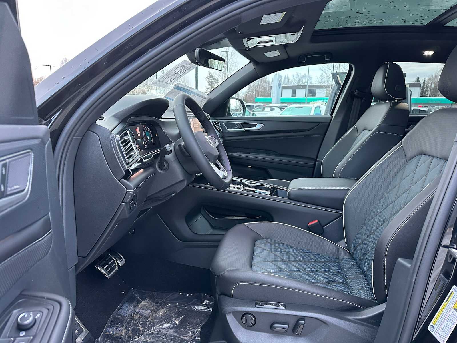 2026 Volkswagen Atlas Cross Sport 2.0T SEL Premium R-Line