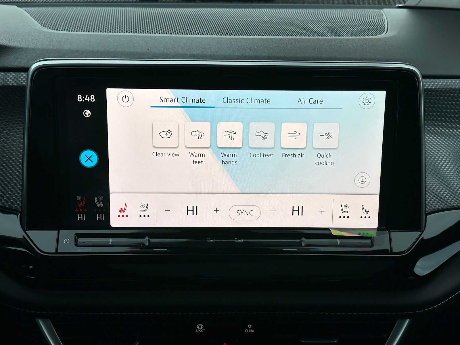 2026 Volkswagen Atlas Cross Sport 2.0T SEL Premium R-Line