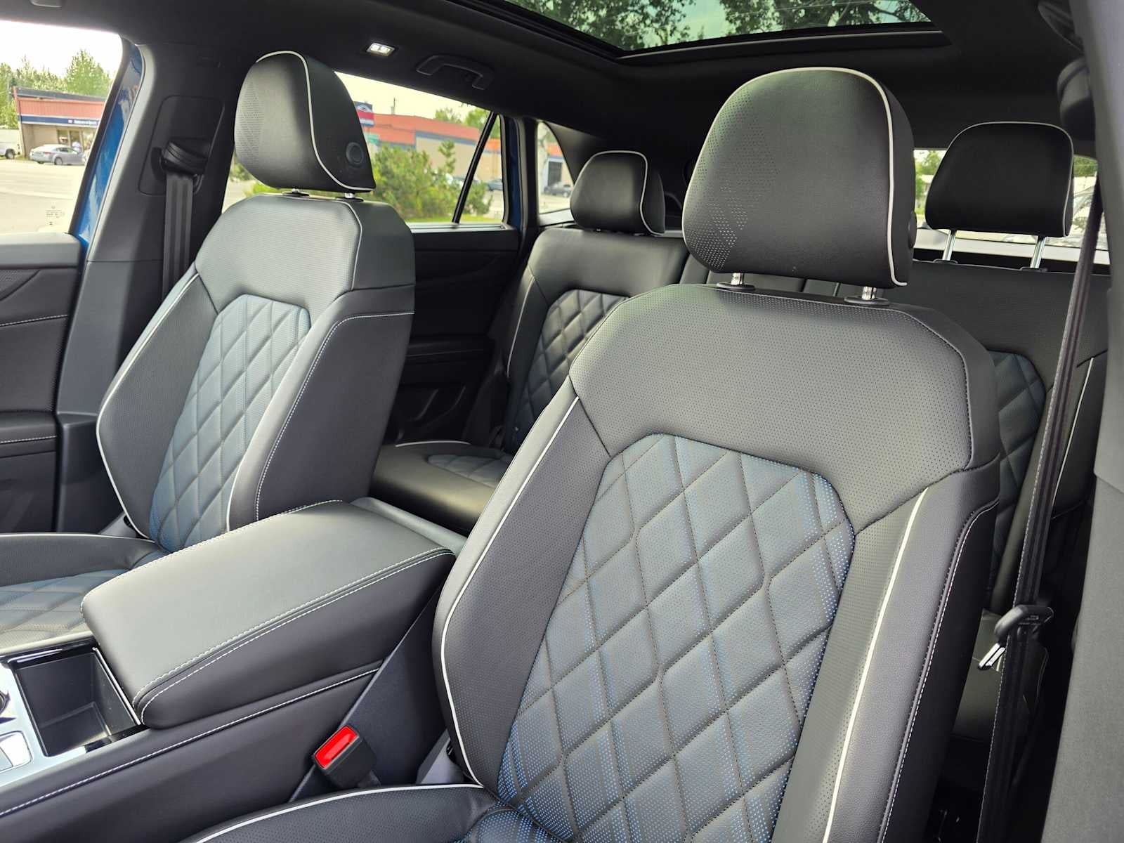 2026 Volkswagen Atlas Cross Sport 2.0T SEL Premium R-Line
