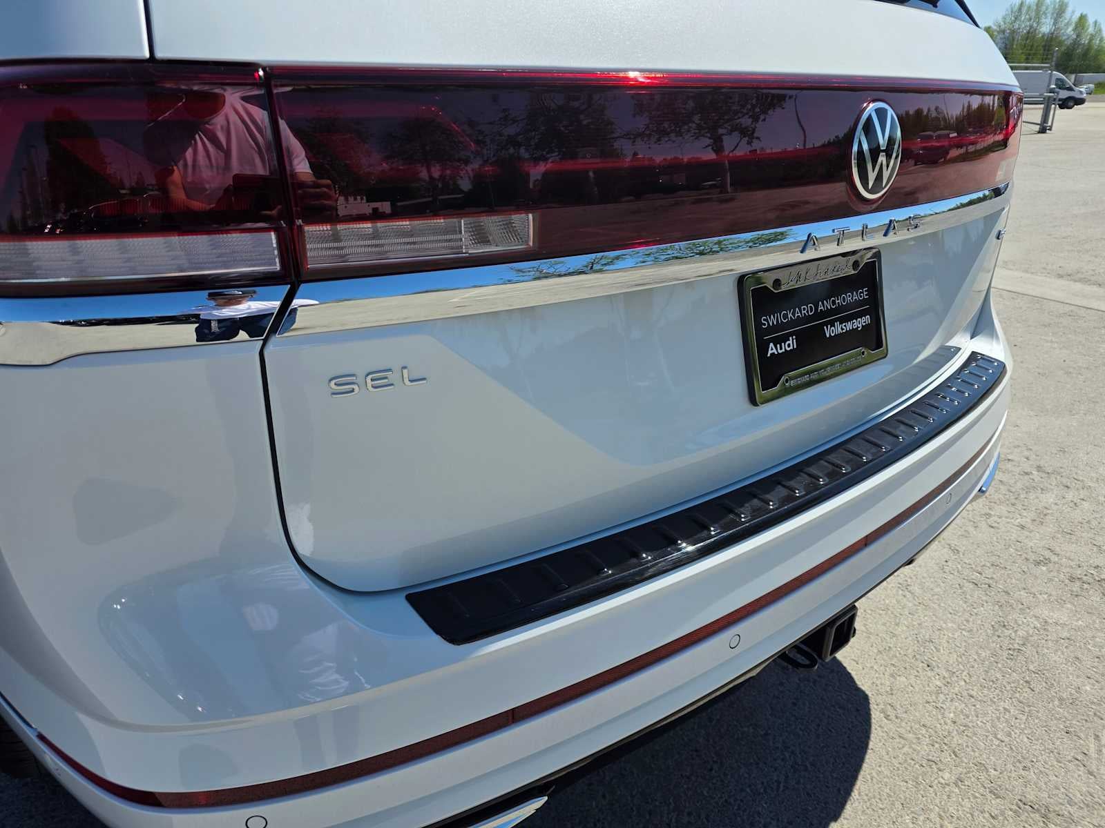 2026 Volkswagen Atlas 2.0T SEL Premium R-Line