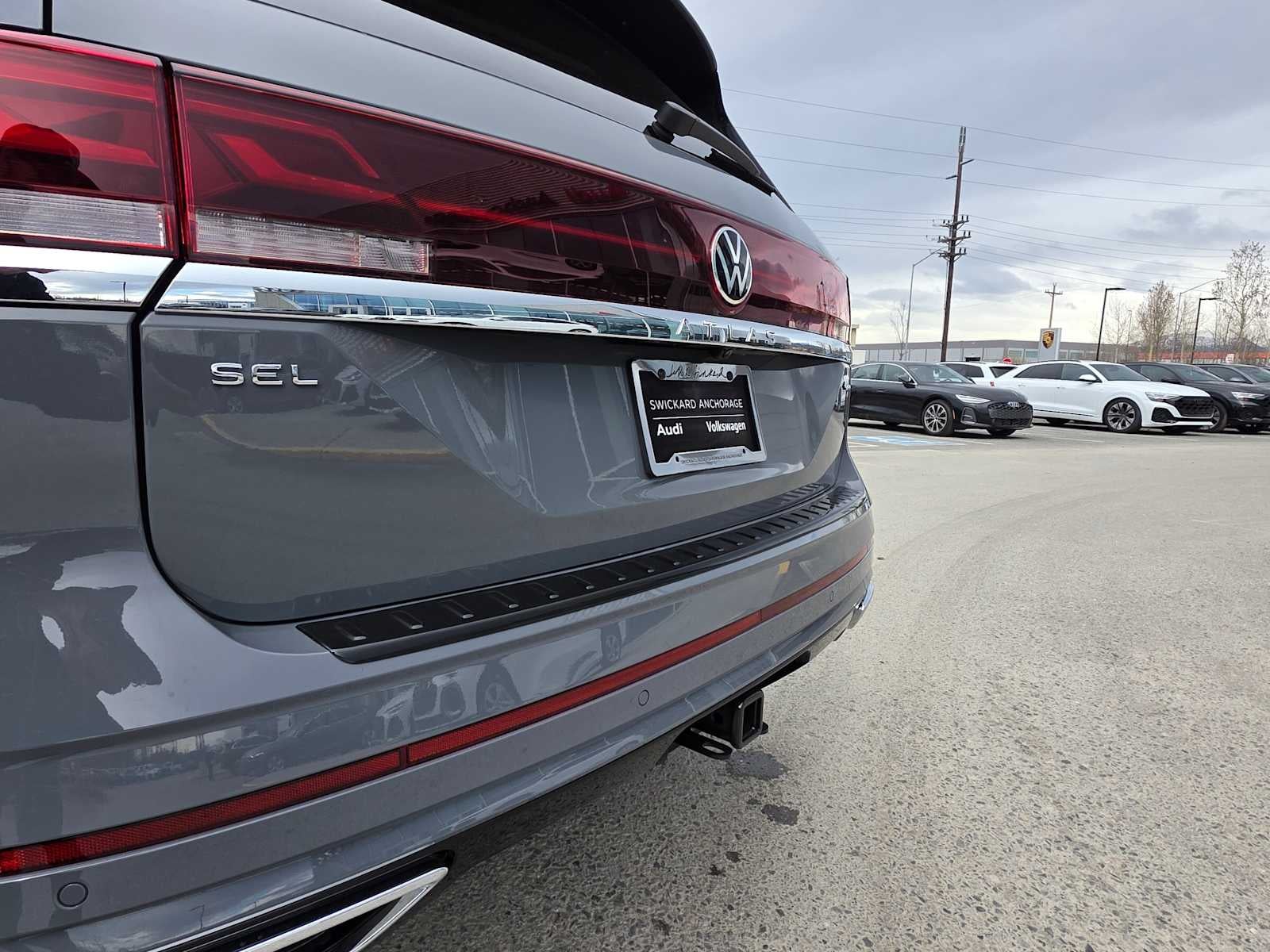 2026 Volkswagen Atlas 2.0T SEL Premium R-Line