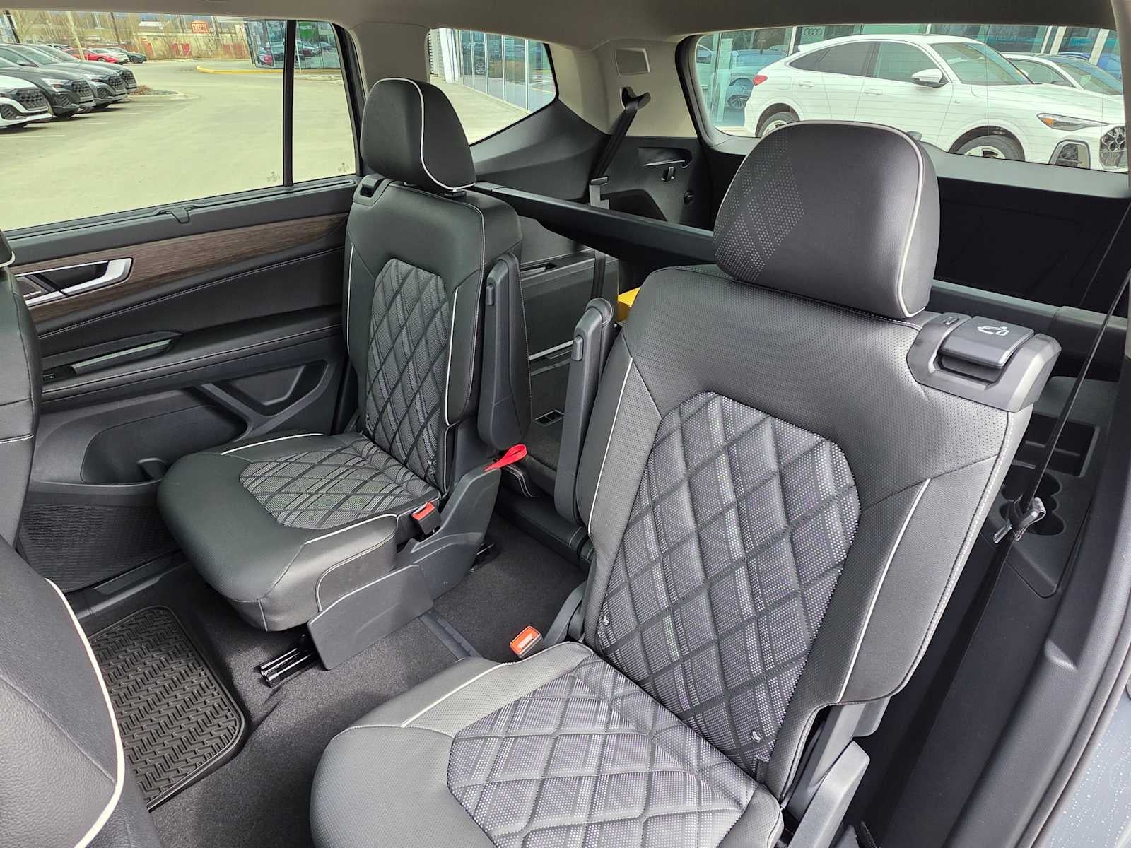 2026 Volkswagen Atlas 2.0T SEL Premium R-Line