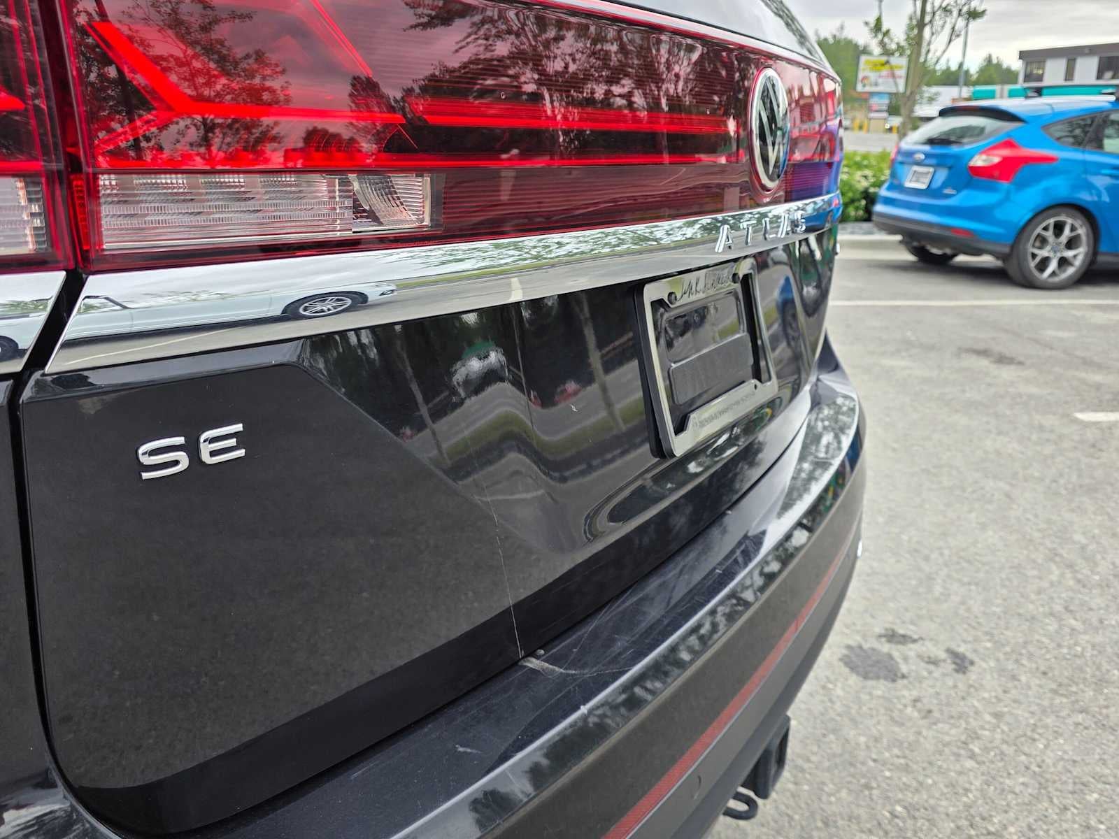 2025 Volkswagen Atlas 2.0T SE w/Technology