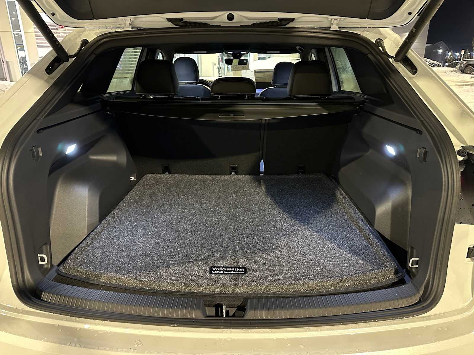 2026 Volkswagen Atlas Cross Sport 2.0T SE W/TECHNOLOGY