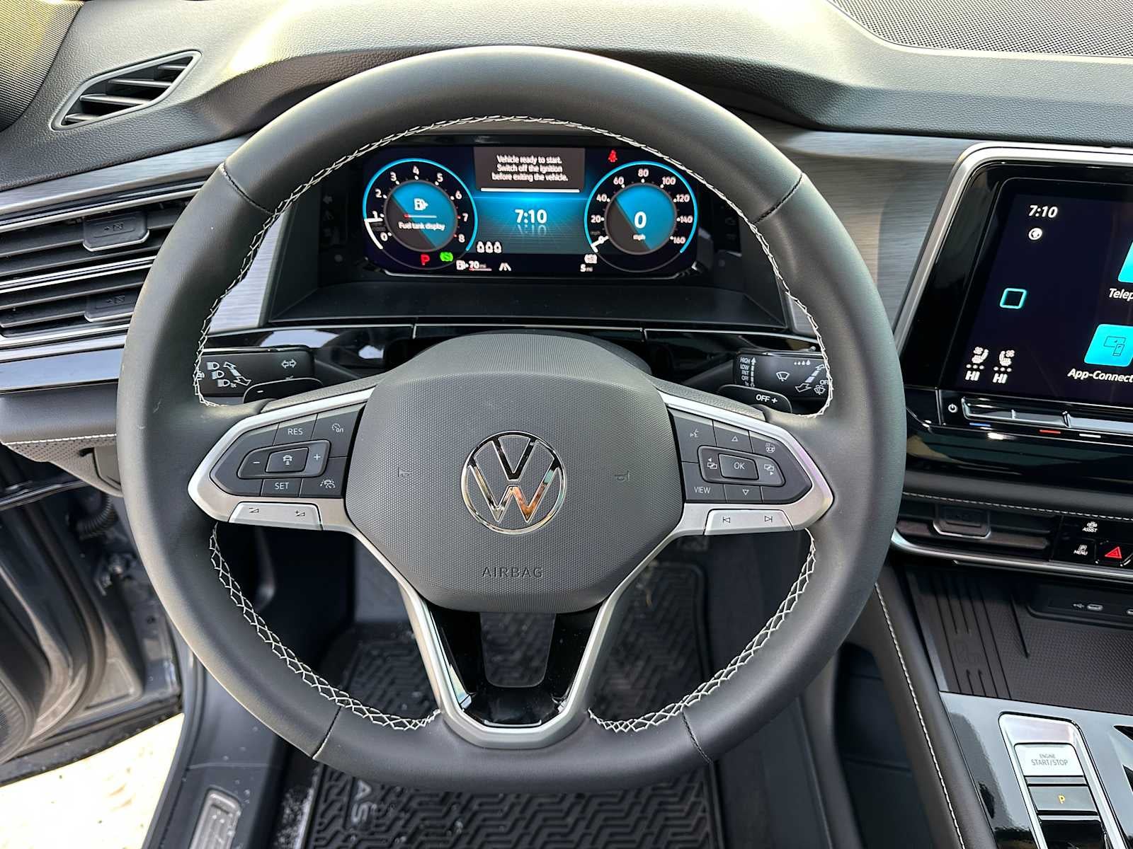 2026 Volkswagen Atlas Cross Sport 2.0T SE W/TECHNOLOGY