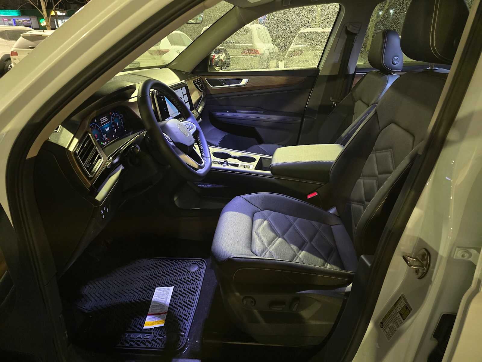 2026 Volkswagen Atlas 2.0T SE