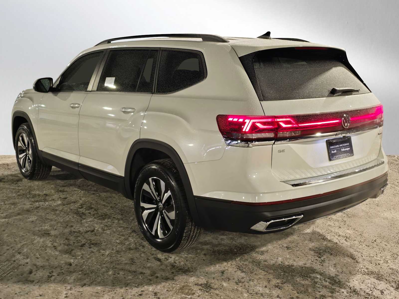 2026 Volkswagen Atlas 2.0T SE