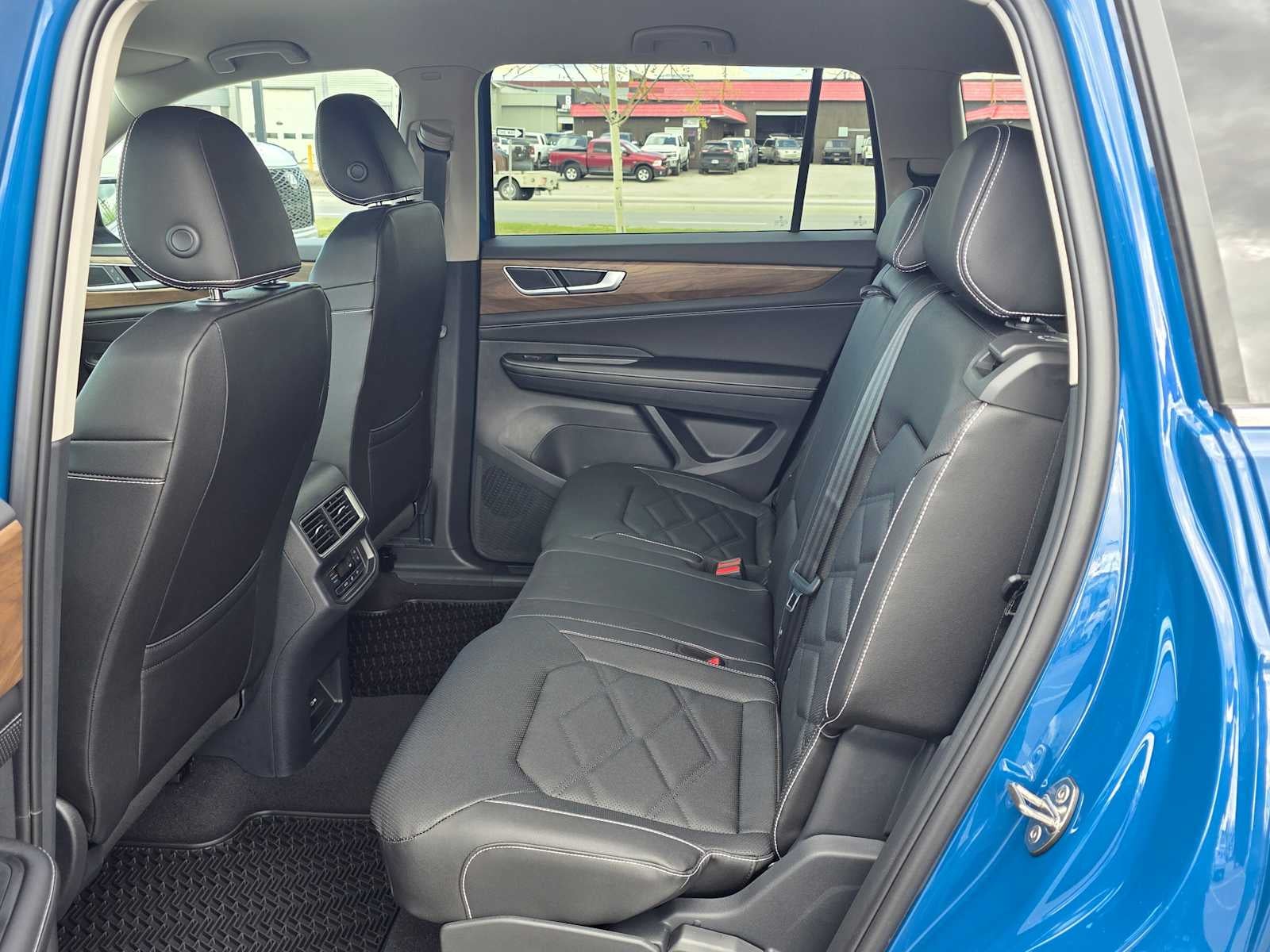2026 Volkswagen Atlas 2.0T SE