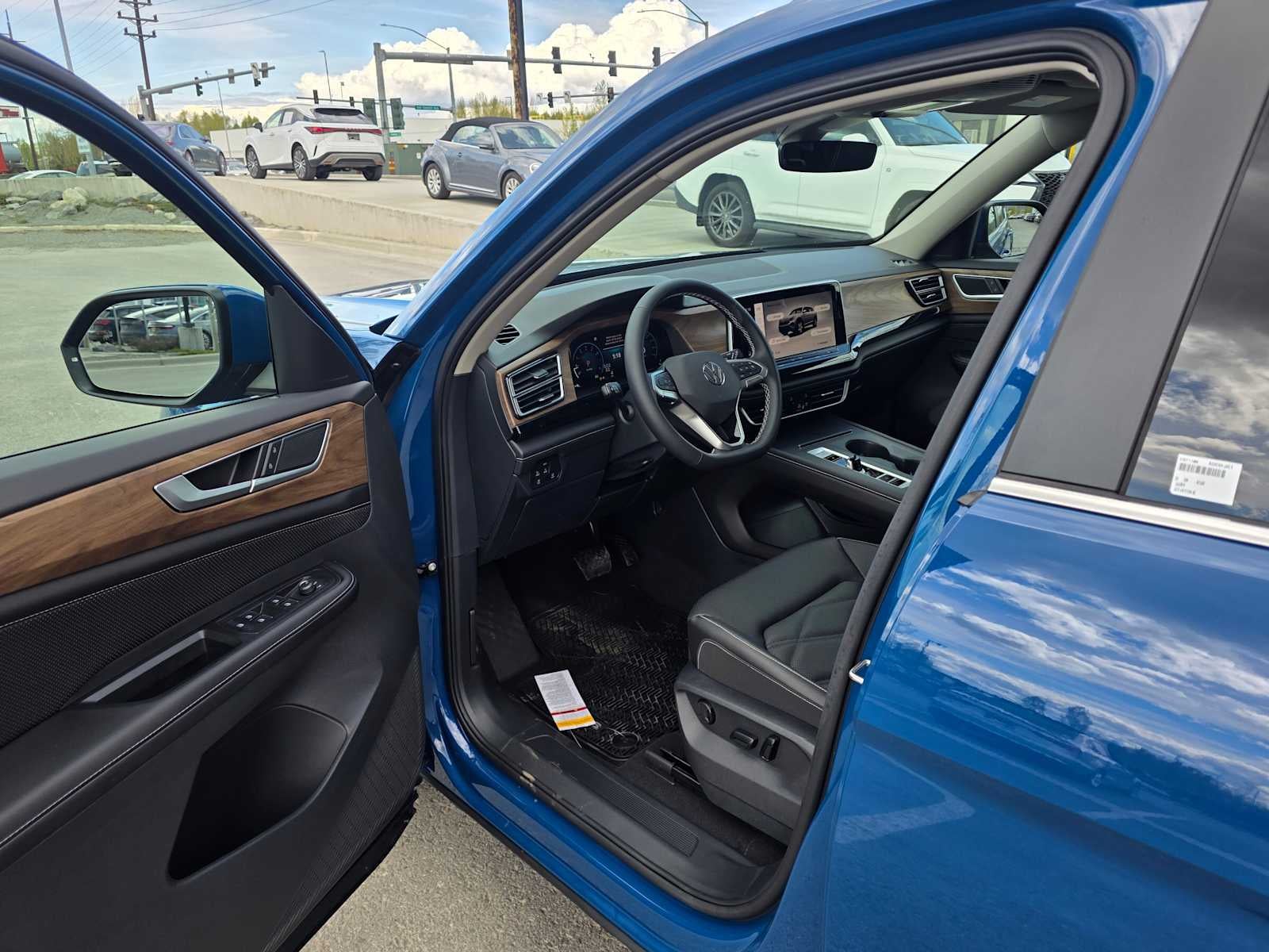 2026 Volkswagen Atlas 2.0T SE