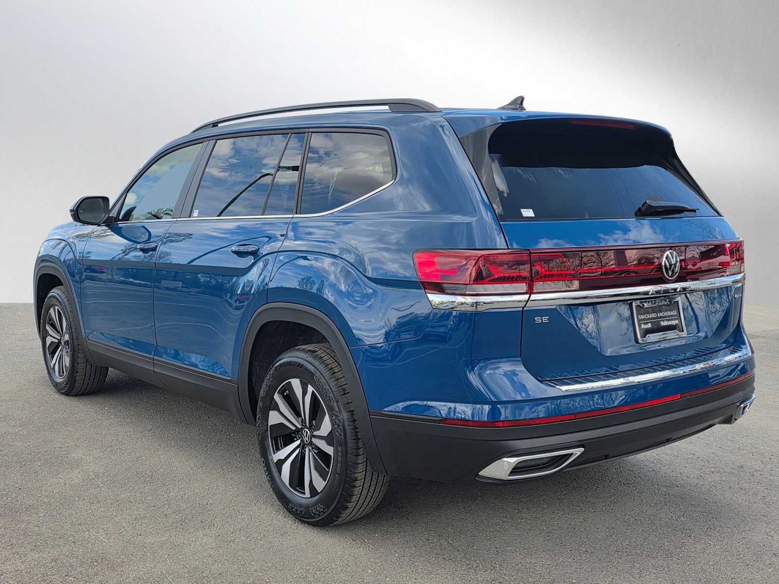 2026 Volkswagen Atlas 2.0T SE