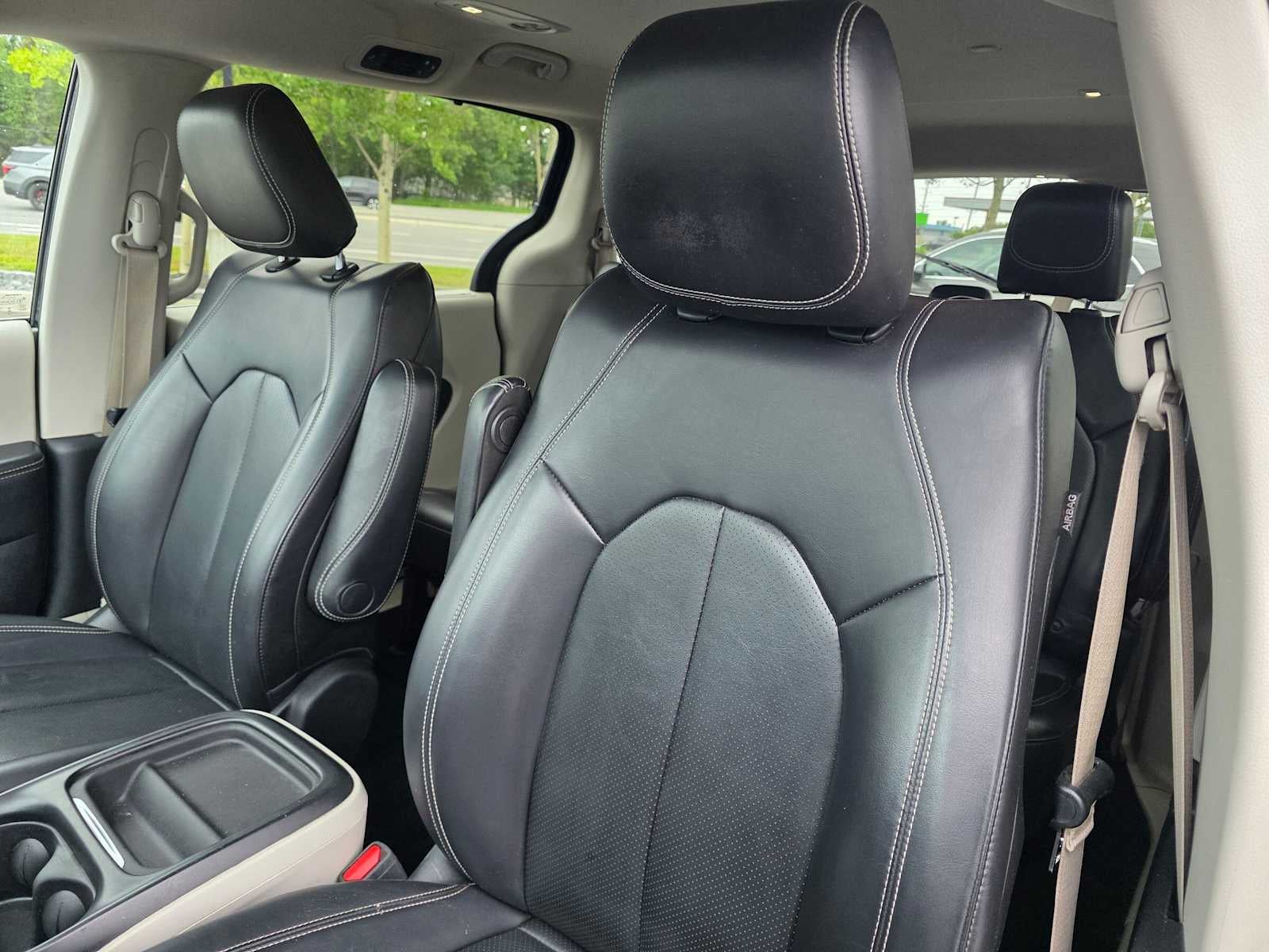 2020 Chrysler Voyager LXI