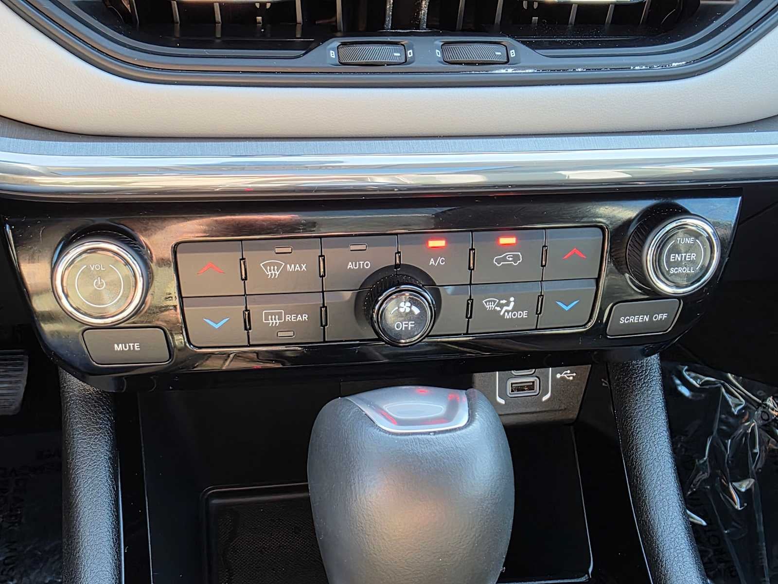 2022 Jeep Compass Limited - Photo 29