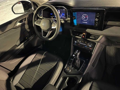 2026 Volkswagen Taos 1.5T SE Black