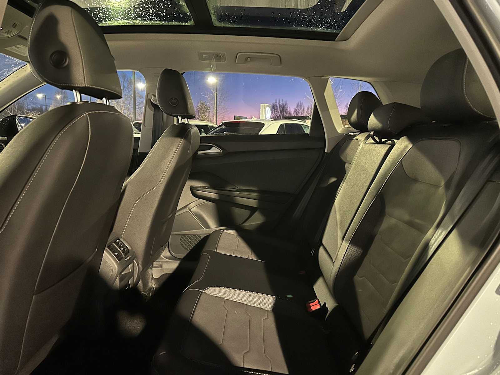 2026 Volkswagen Taos 1.5T SE Black