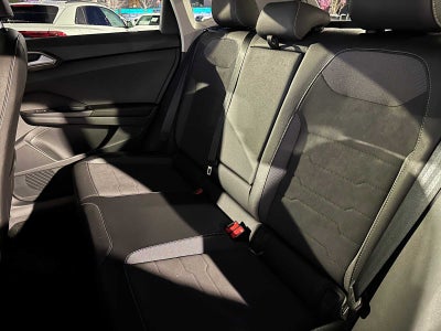 2026 Volkswagen Taos 1.5T SE Black