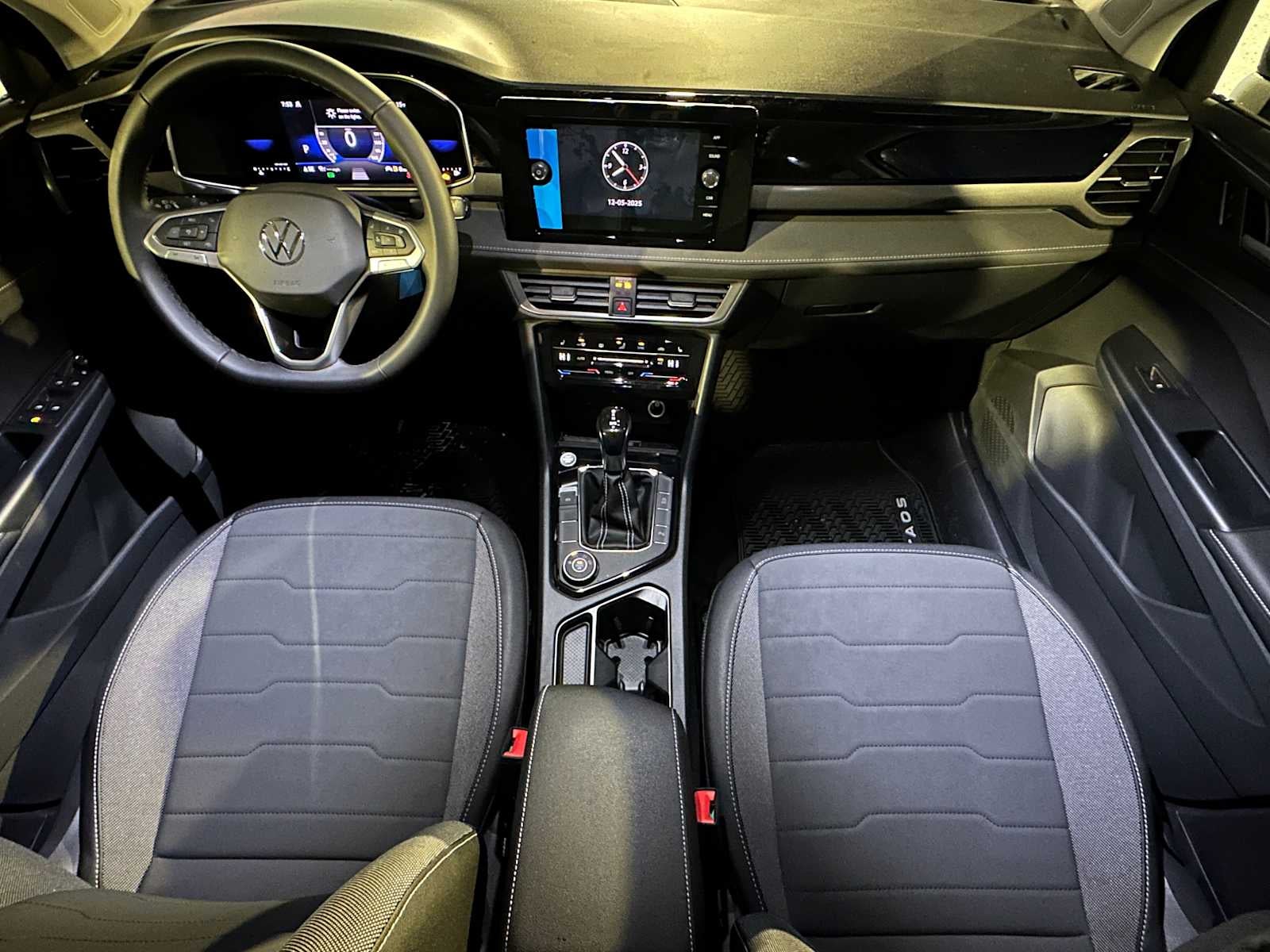 2026 Volkswagen Taos 1.5T SE Black