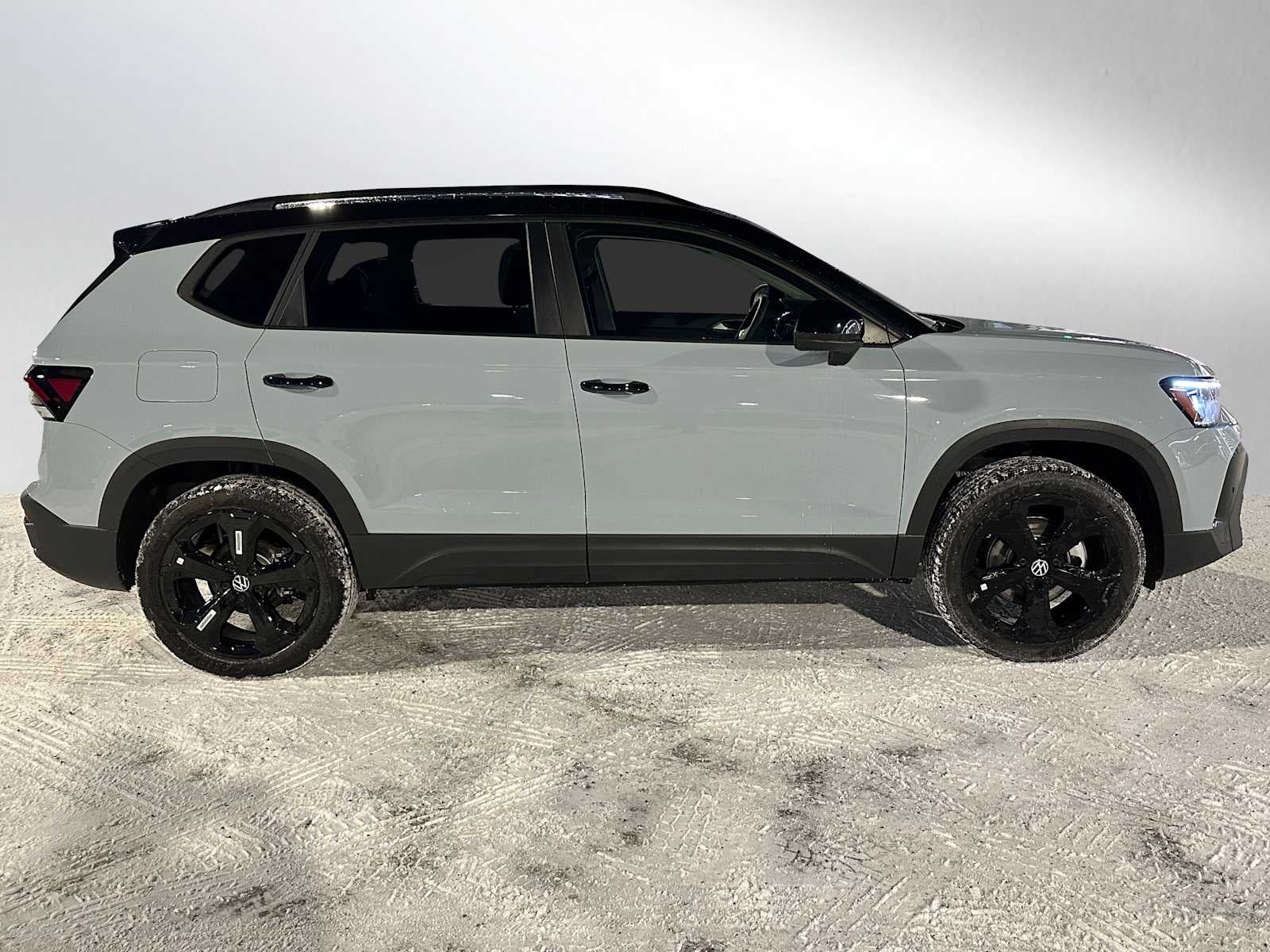 2026 Volkswagen Taos 1.5T SE Black