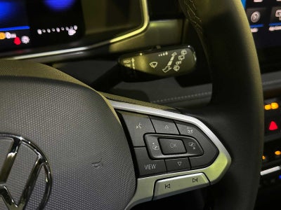 2026 Volkswagen Taos 1.5T SE Black