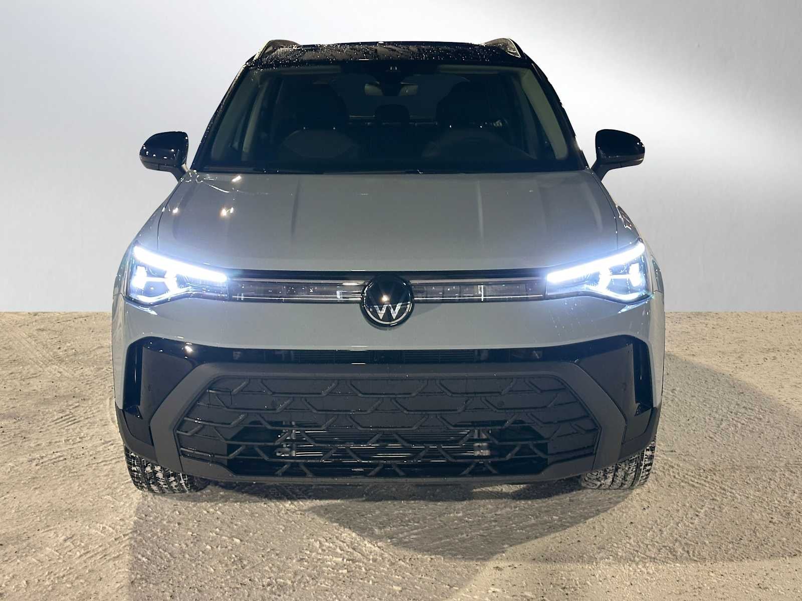 2026 Volkswagen Taos 1.5T SE Black