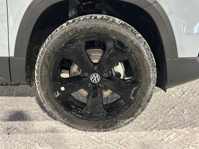 2026 Volkswagen Taos 1.5T SE Black