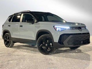 2026 Volkswagen Taos 1.5T SE Black