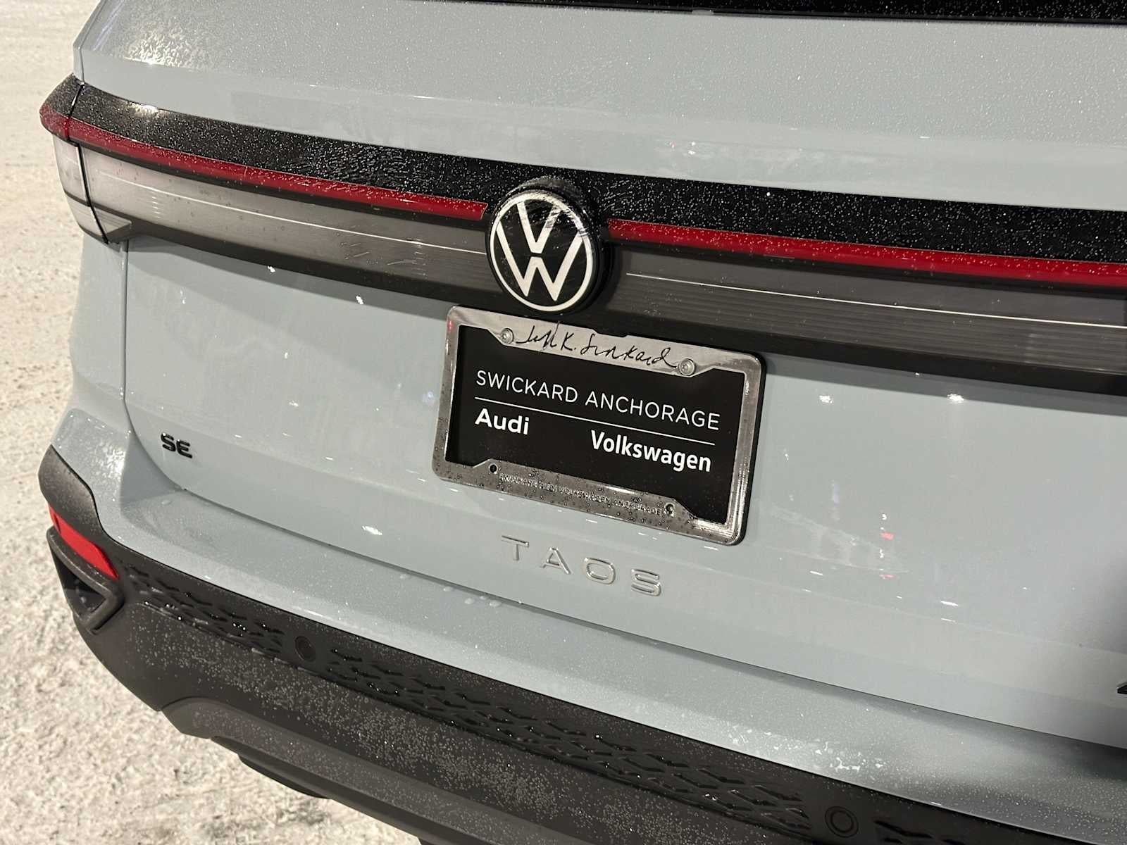 2026 Volkswagen Taos 1.5T SE Black