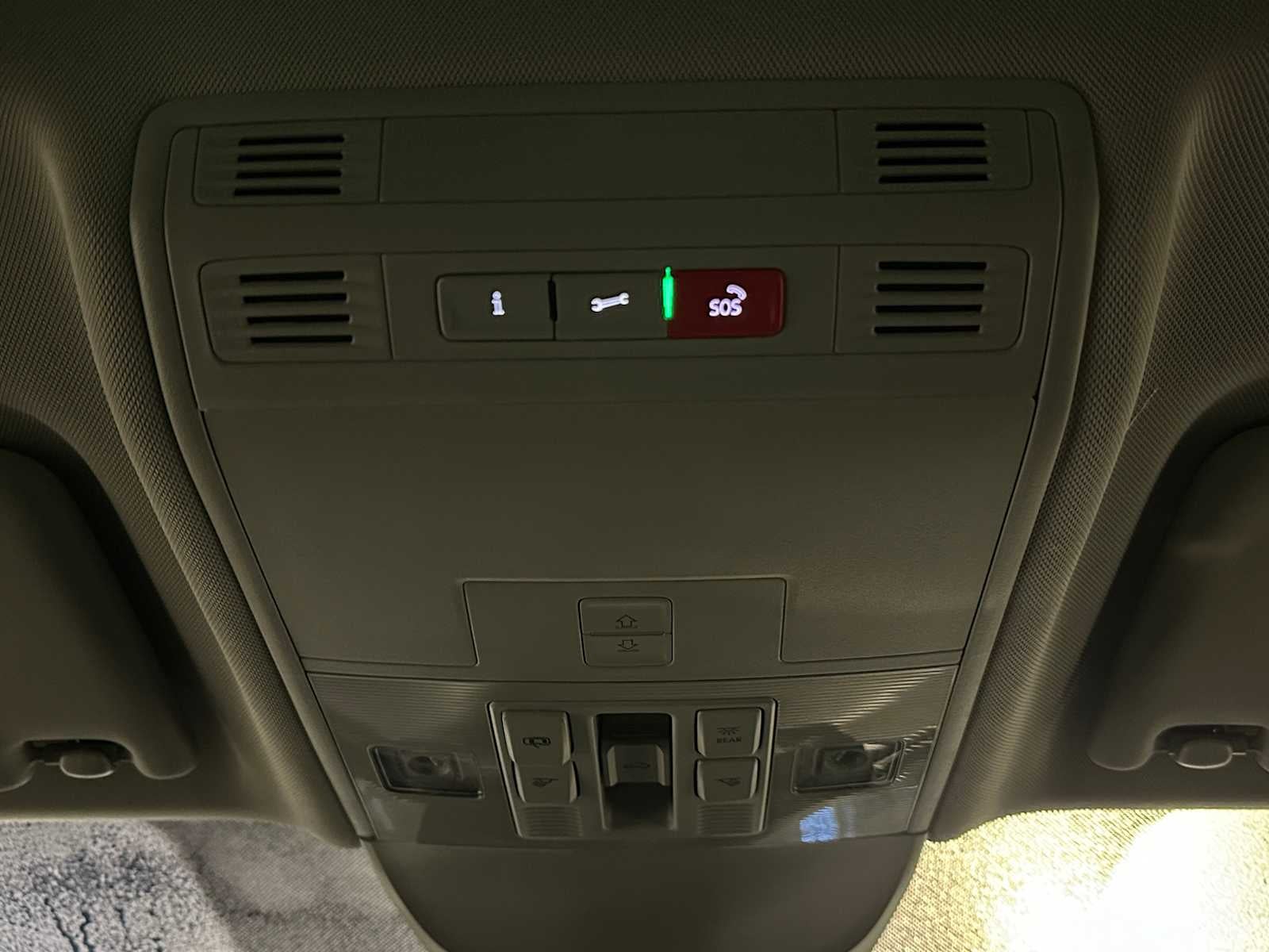 2026 Volkswagen Taos 1.5T SE Black