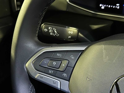 2026 Volkswagen Taos 1.5T SE Black