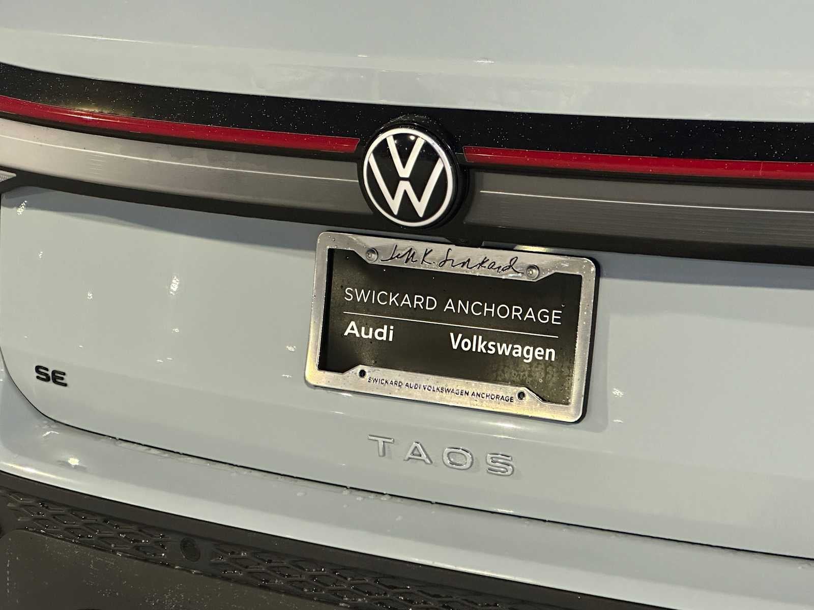 2026 Volkswagen Taos 1.5T SE Black