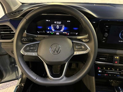 2026 Volkswagen Taos 1.5T SE Black