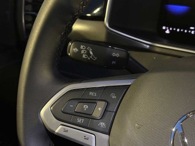 2026 Volkswagen Taos 1.5T SE Black