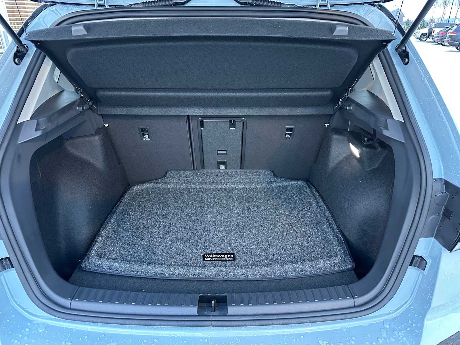 2026 Volkswagen Taos 1.5T SE Black