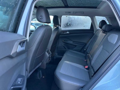 2026 Volkswagen Taos 1.5T SE Black