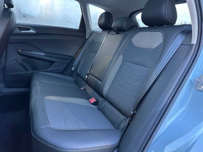 2026 Volkswagen Taos 1.5T SE Black