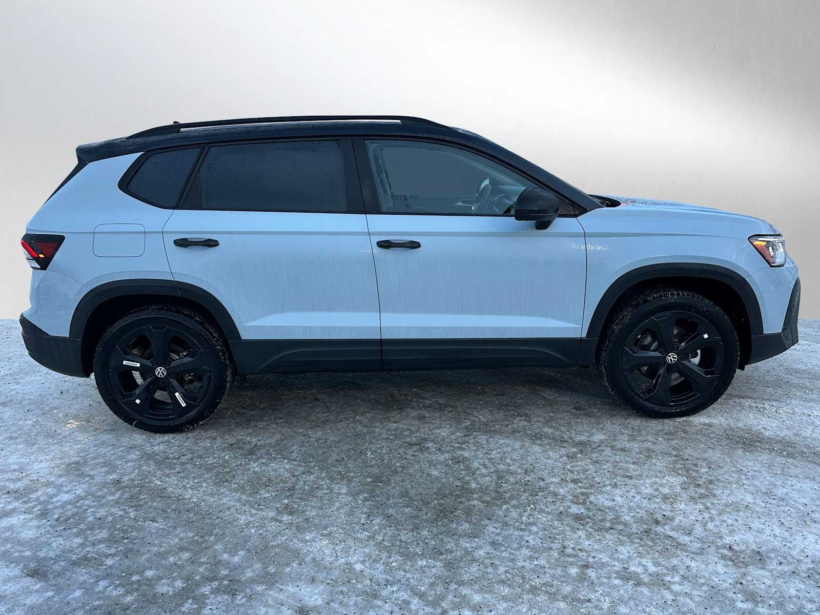 2026 Volkswagen Taos 1.5T SE Black