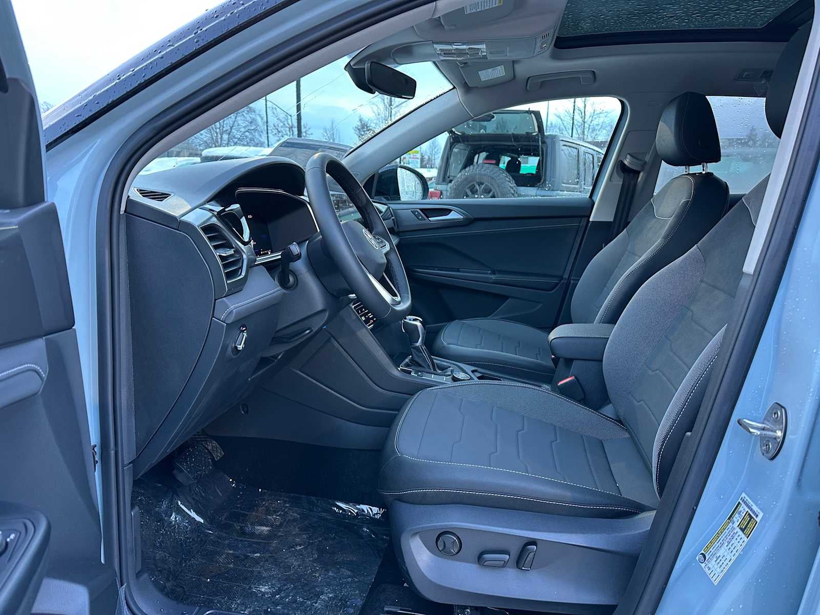 2026 Volkswagen Taos 1.5T SE Black