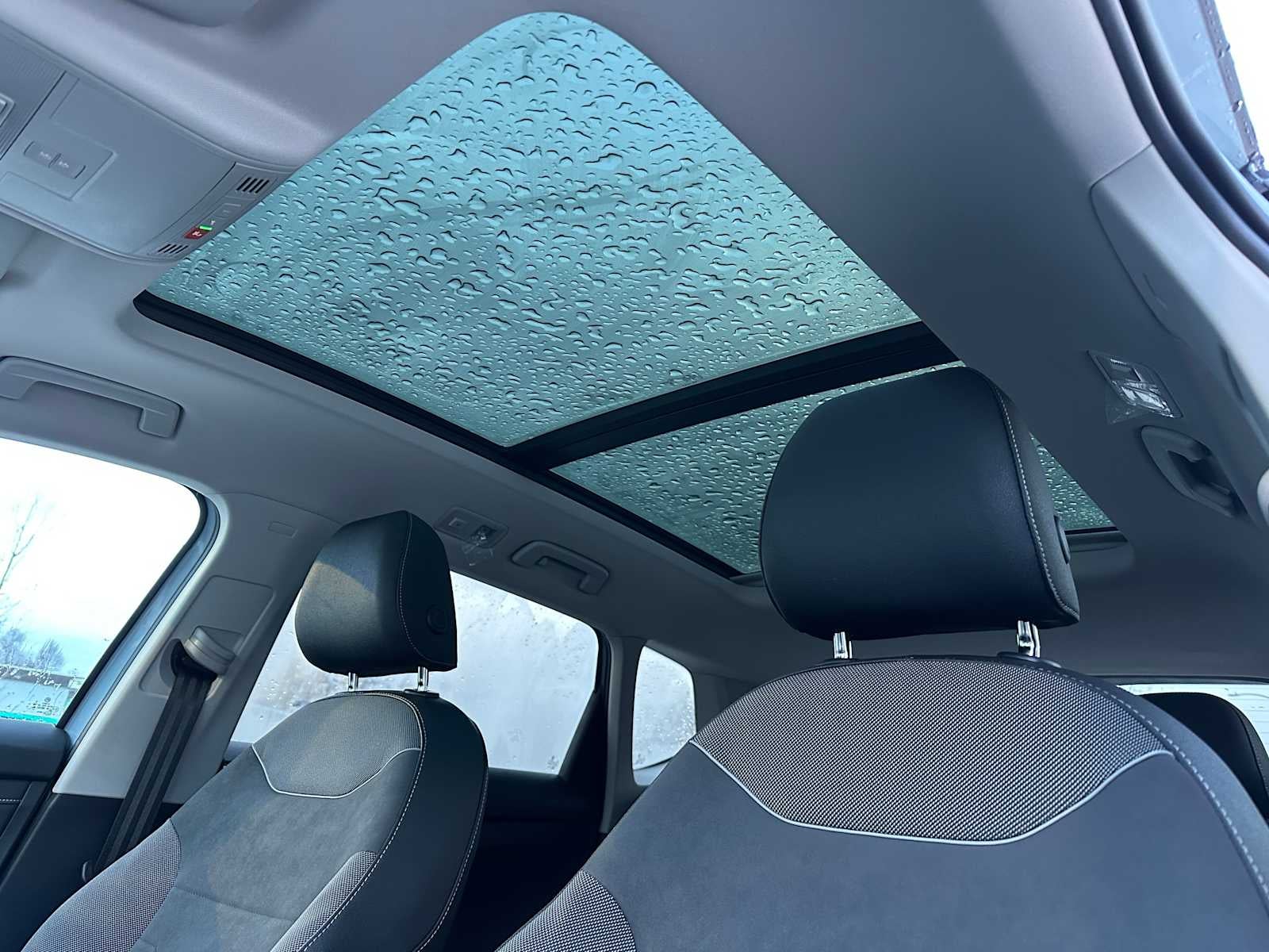 2026 Volkswagen Taos 1.5T SE Black