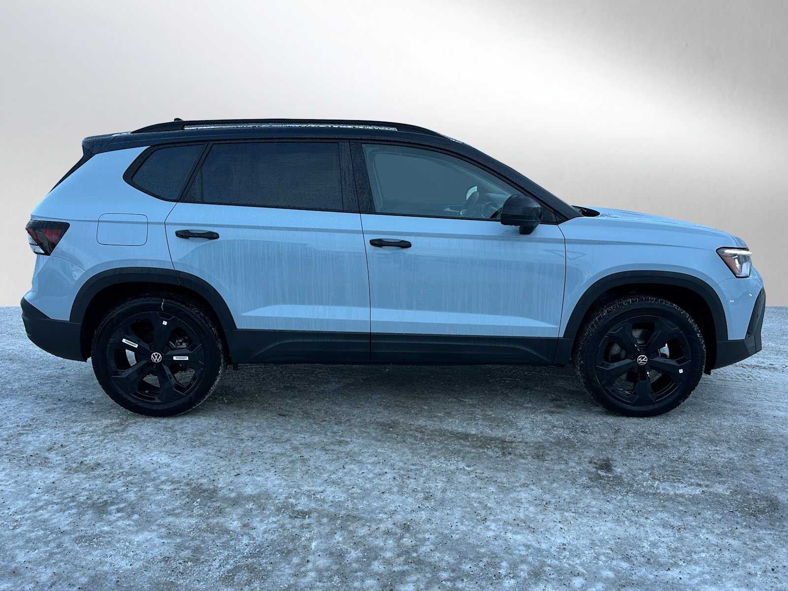 2026 Volkswagen Taos 1.5T SE Black