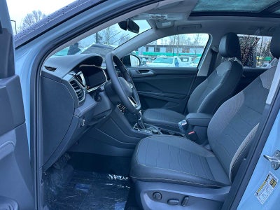 2026 Volkswagen Taos 1.5T SE Black