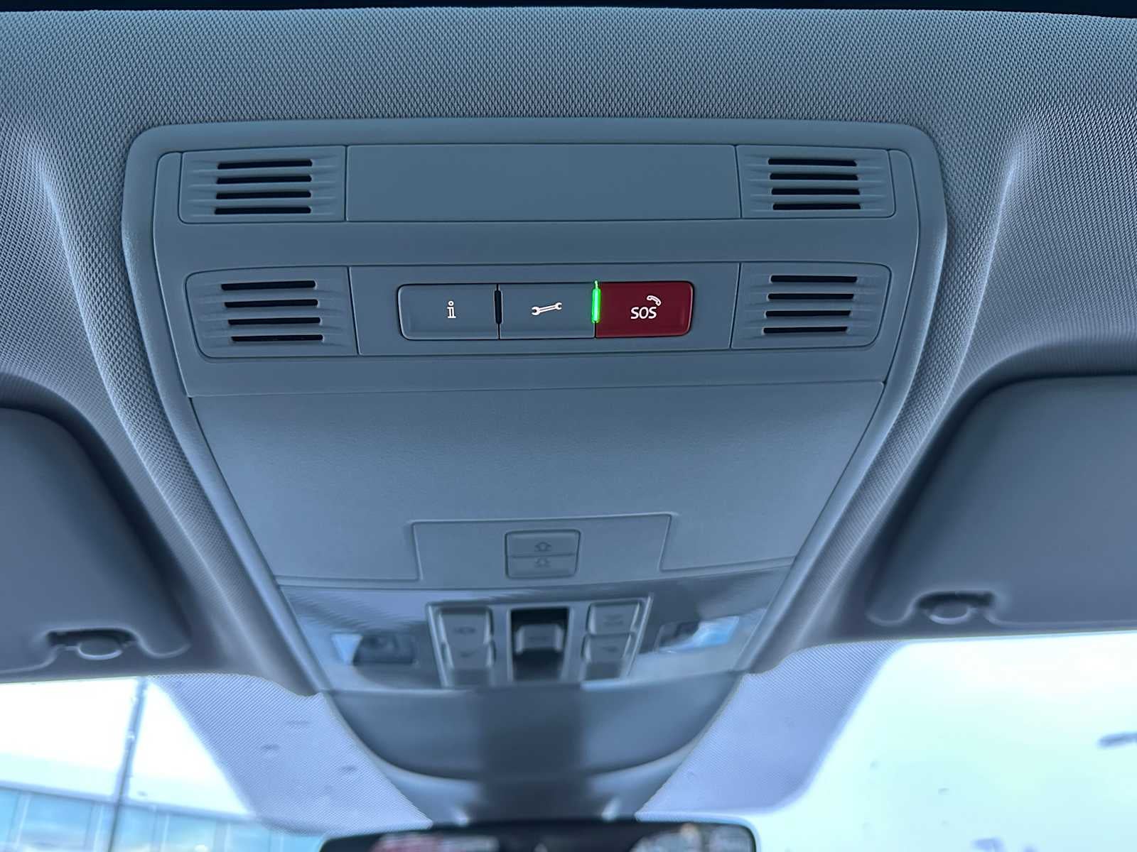 2026 Volkswagen Taos 1.5T SE Black