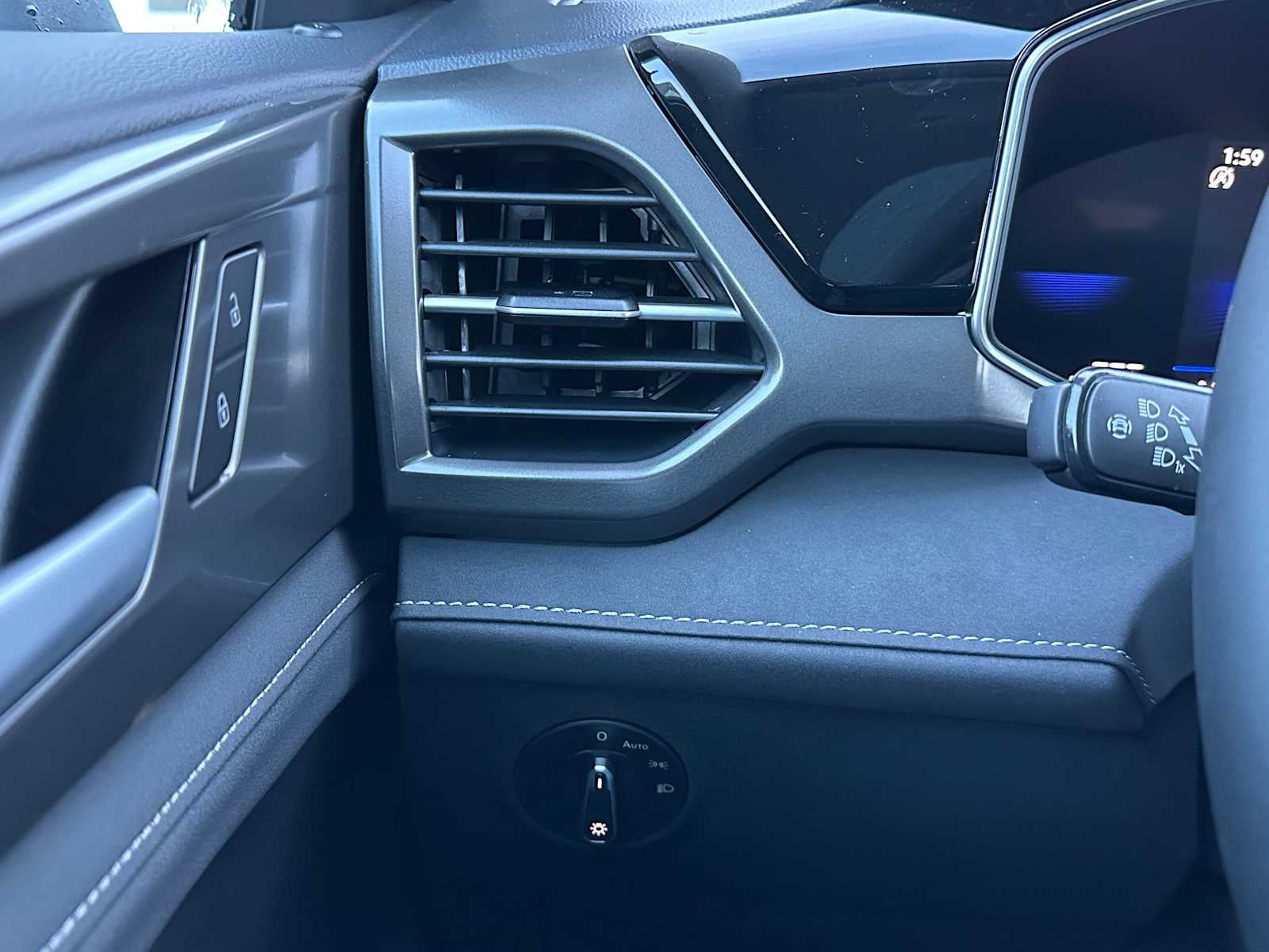 2026 Volkswagen Taos 1.5T SE Black