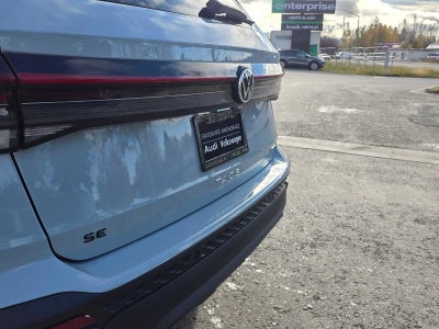 2027 Volkswagen Taos SE BLACK