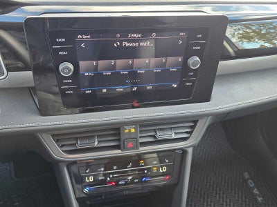 2027 Volkswagen Taos SE BLACK