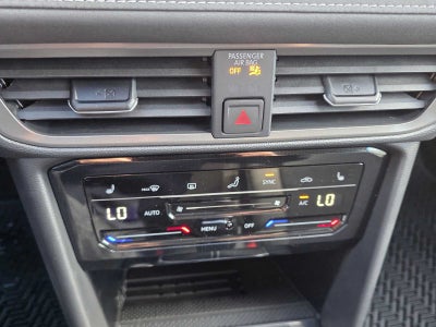 2027 Volkswagen Taos SE BLACK