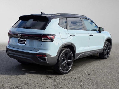 2027 Volkswagen Taos SE BLACK