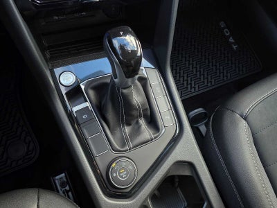 2027 Volkswagen Taos SE BLACK