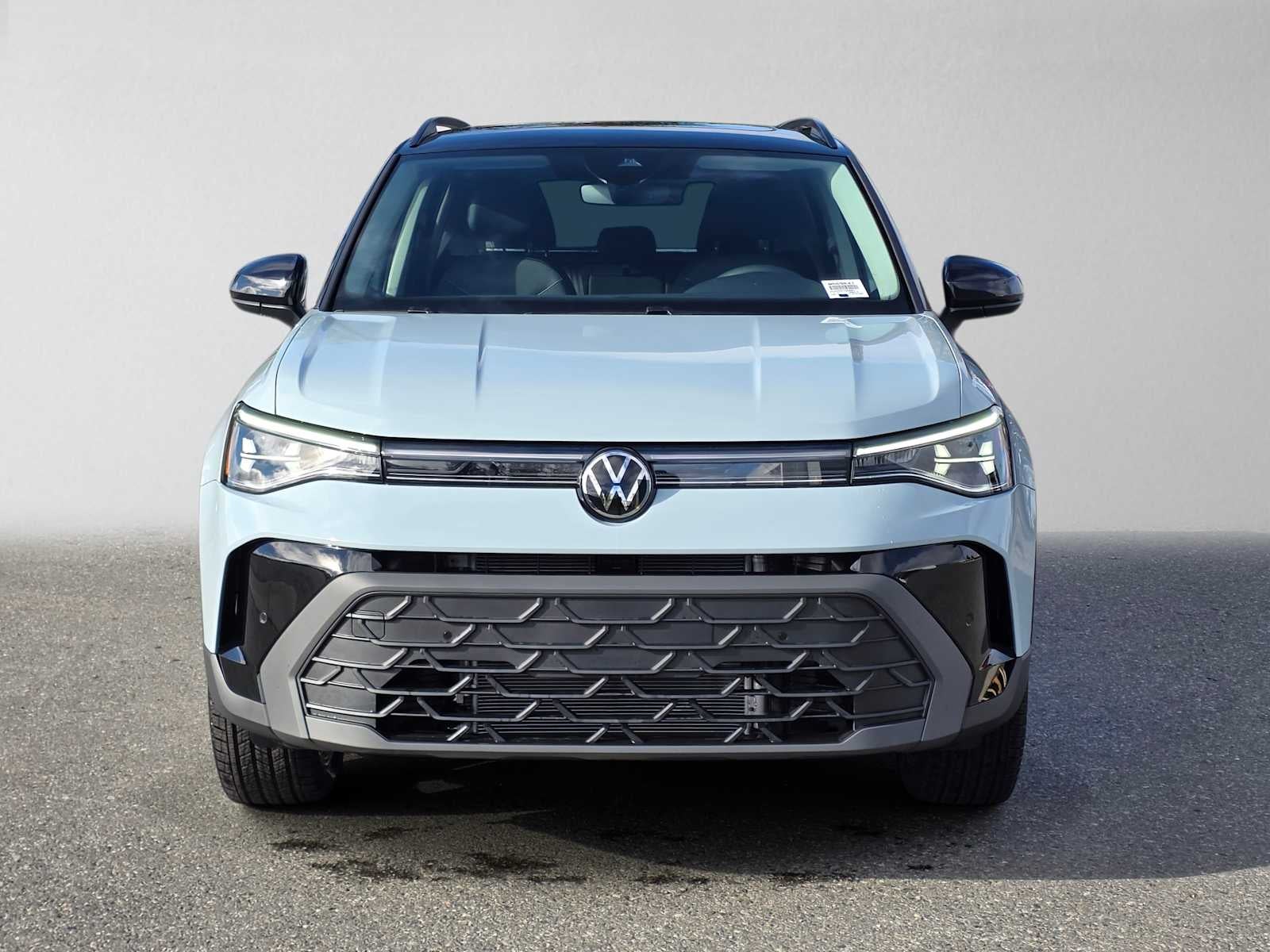 2027 Volkswagen Taos SE BLACK