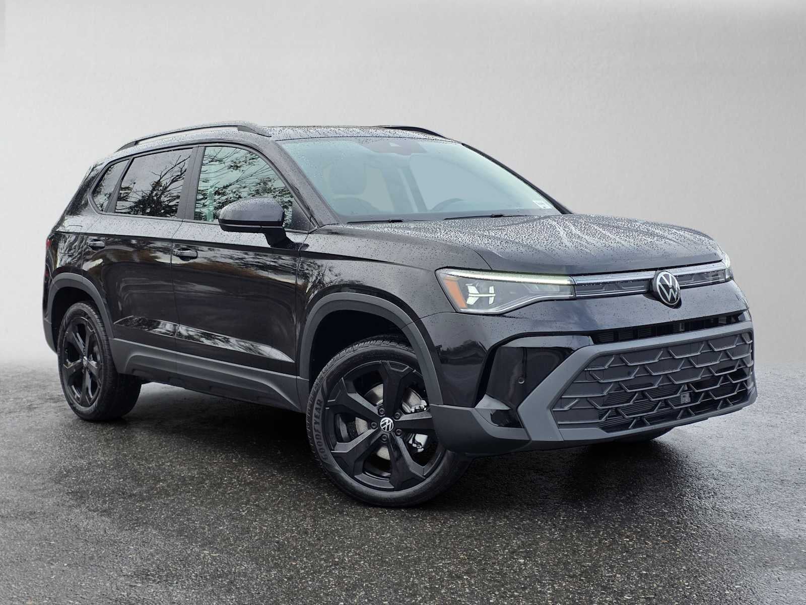 2027 Volkswagen Taos SE Black 4MOTION