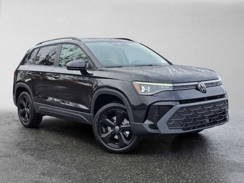 2027 Volkswagen Taos SE Black 4MOTION